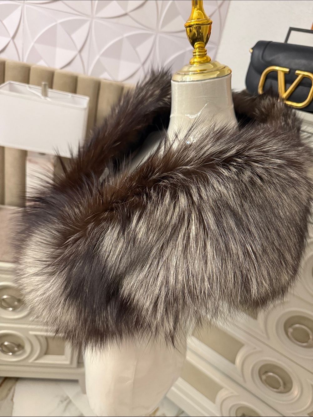 Saga fox fur stole silver fox - Gem